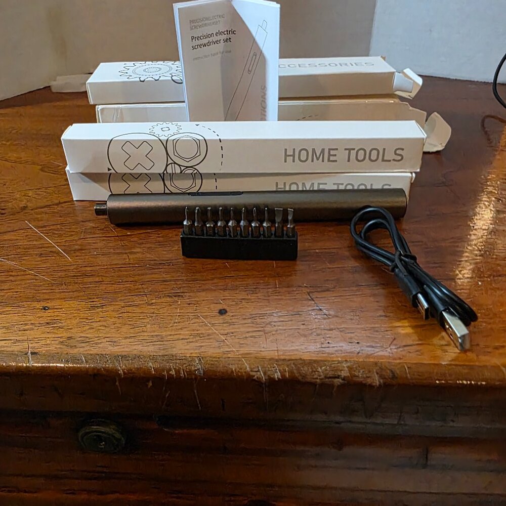 MINI TOOL SET WITH BITS AND DRIVER